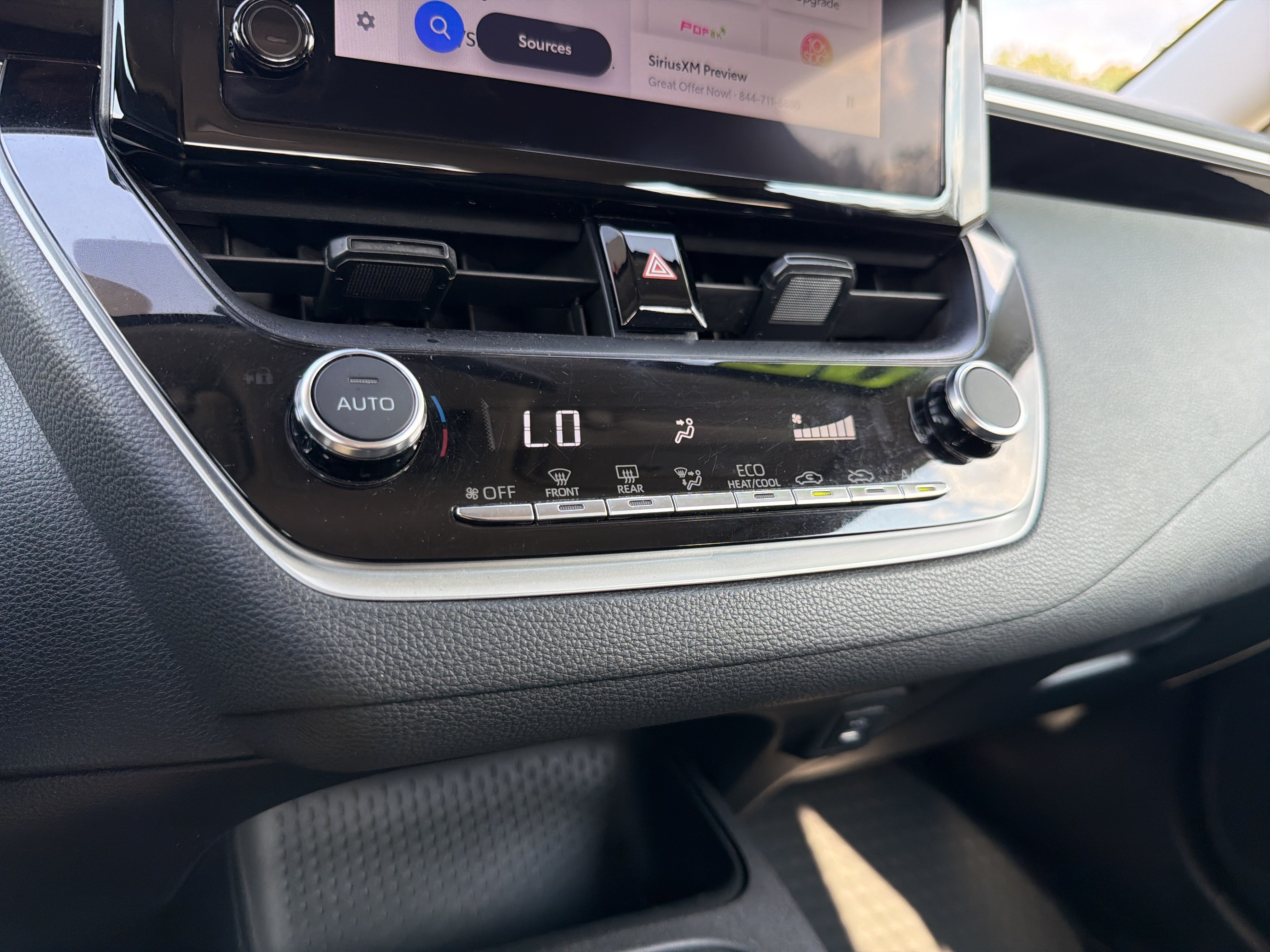 Certified 2025 Toyota Corolla LE FWD image 8