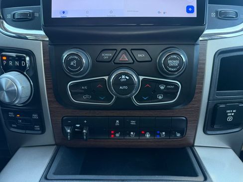 Used 2017 RAM 1500 Laramie w/ Convenience Group AWD/4WD image 23