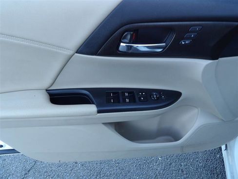 Used 2014 Honda Accord EX-L image 10
