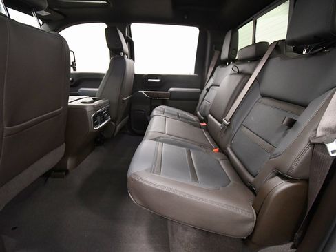 Used 2023 GMC Sierra 2500 Denali image 13