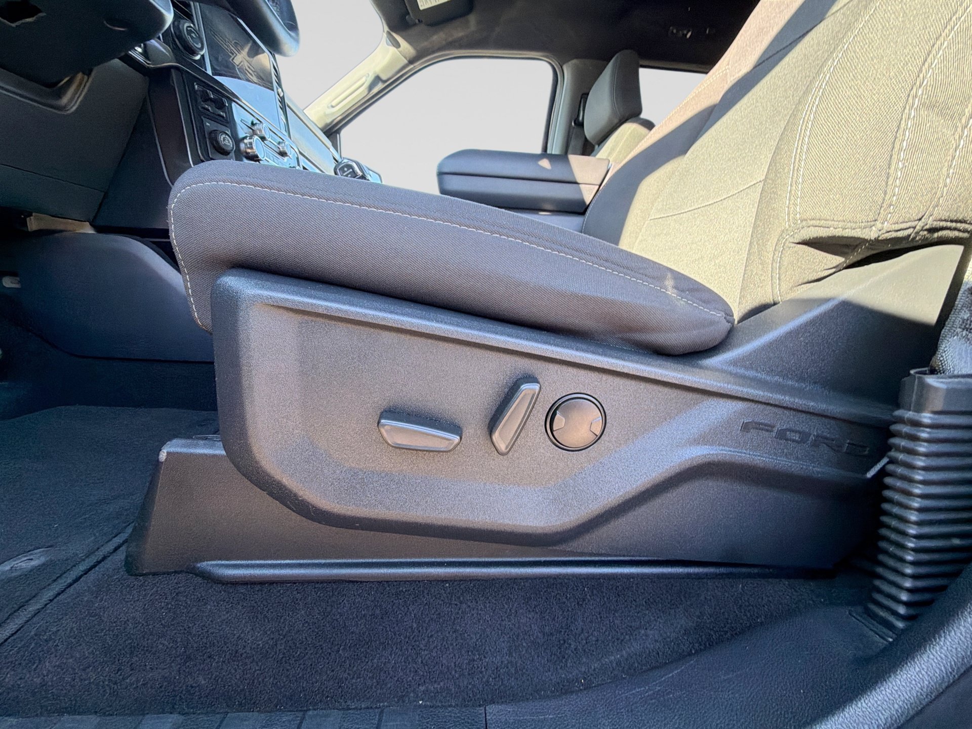 Used 2023 Ford F150 XLT w/ Equipment Group 302A High AWD/4WD image 14