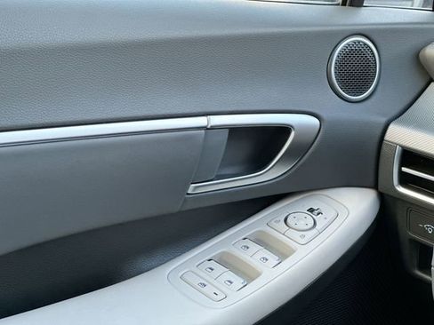 New 2026 Hyundai Sonata SEL FWD image 17