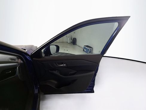 Used 2023 Nissan Rogue SL FWD image 32