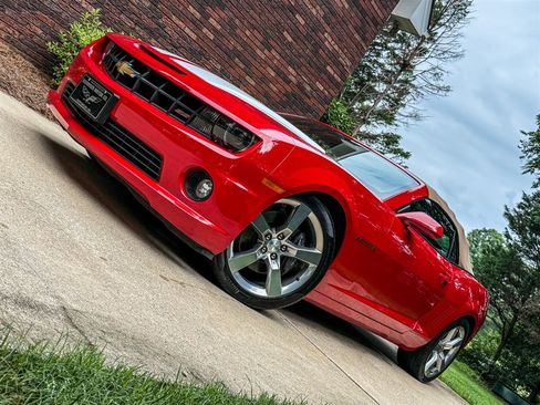 Used 2011 Chevrolet Camaro SS w/ RS Package RWD image 4