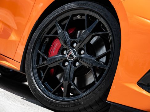 Used 2023 Chevrolet Corvette Stingray Premium Cpe w/ Z51 Performance Package RWD image 9