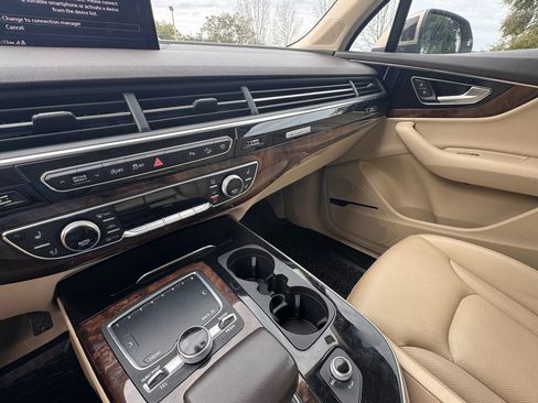 Used 2018 Audi Q7 3.0T Prestige image 35