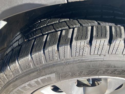 Used 2019 Hyundai Santa Fe SEL image 32