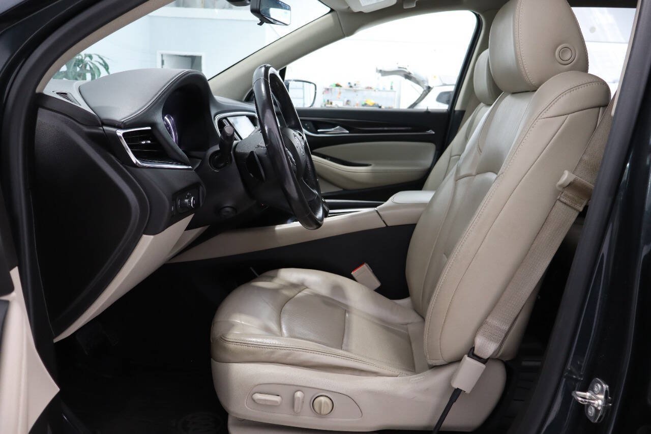 Used 2018 Buick Enclave Premium FWD image 16