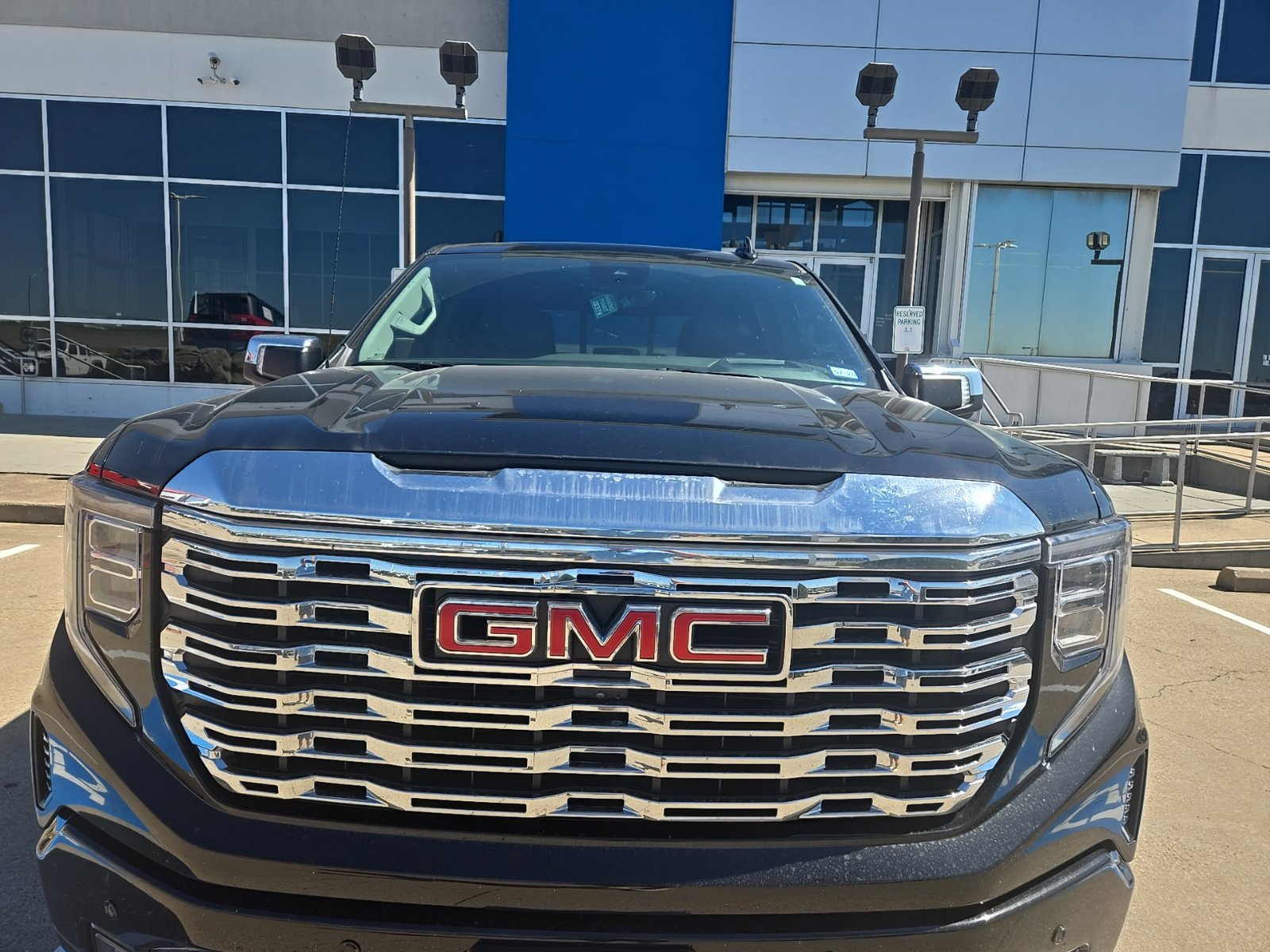 Used 2026 GMC Sierra 1500 Denali w/ Technology Package AWD/4WD image 3