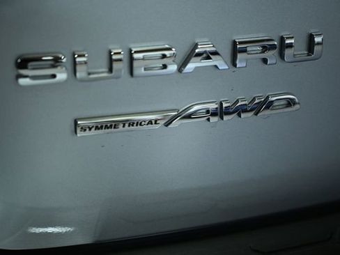 Used 2018 Subaru Crosstrek 2.0i Premium w/ Eyesight System image 11