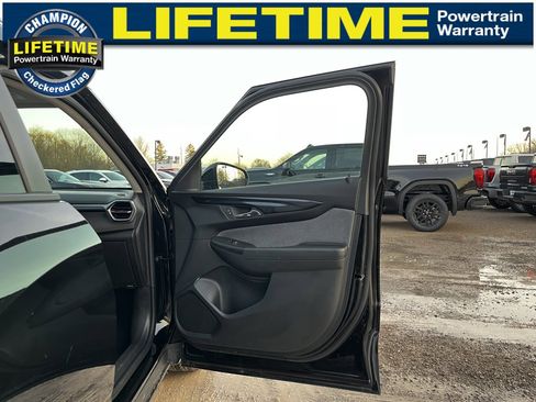 Certified 2025 Chevrolet TrailBlazer LT image 32