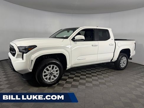 Used 2026 Toyota Tacoma SR5 AWD/4WD image 1