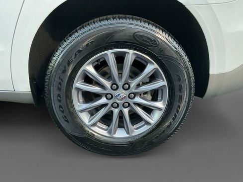 Used 2024 Buick Enclave Premium image 15