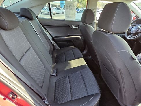 Used 2023 Kia Rio S image 18