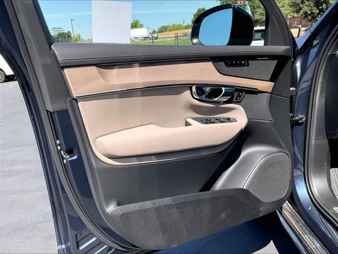 New 2026 Volvo XC90 T8 Ultra w/ Protection Package AWD/4WD image 24