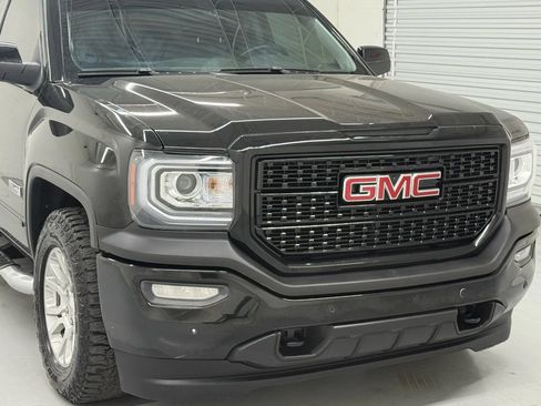 Used 2018 GMC Sierra 1500 SLT w/ All Terrain Package AWD/4WD image 61