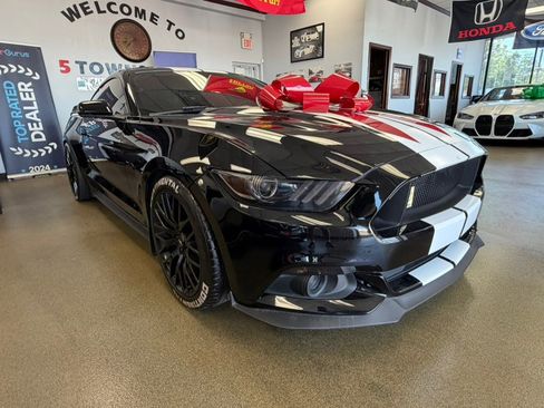 Used 2015 Ford Mustang GT Premium w/ GT Performance Package RWD image 3