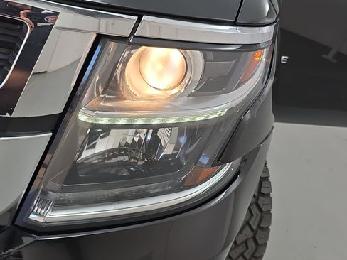Used 2018 Chevrolet Tahoe LT w/ Luxury Package image 33