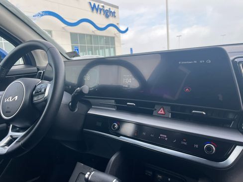 Used 2024 Kia Sportage EX image 46