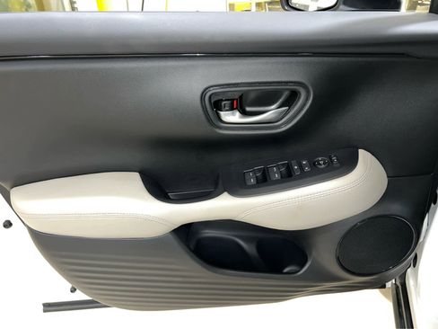 New 2027 Honda HR-V LX image 12