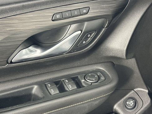 Used 2018 GMC Terrain SLT w/ Preferred Package FWD image 13