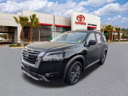 Used 2023 Nissan Pathfinder SL w/ SL Premium Package image 8