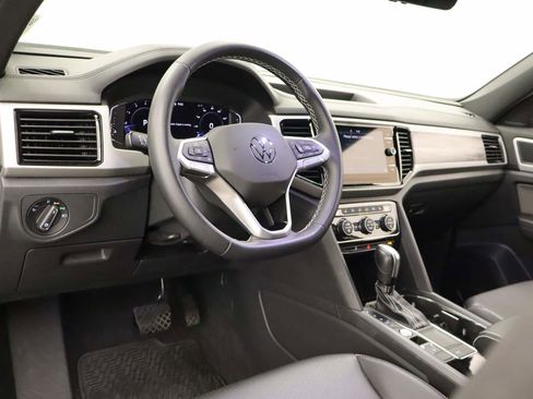 Used 2023 Volkswagen Atlas Cross Sport SE image 14