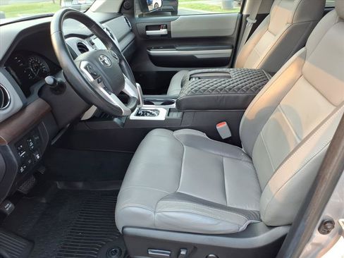 Used 2020 Toyota Tundra Limited w/ Limited Premium Package AWD/4WD image 5