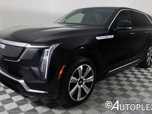 Used 2025 Cadillac Escalade IQ Luxury 2 w/ LPO, Premium Carpet Package AWD/4WD image 9