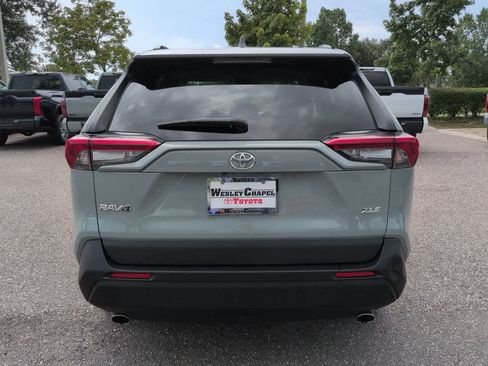 Certified 2020 Toyota RAV4 XLE w/ XLE Grade Weather Package AWD/4WD image 5