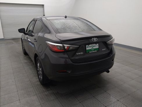 Used 2019 Toyota Yaris XLE FWD image 6