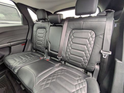 Used 2024 Ford Escape Platinum w/ Premium Technology Package FWD image 15