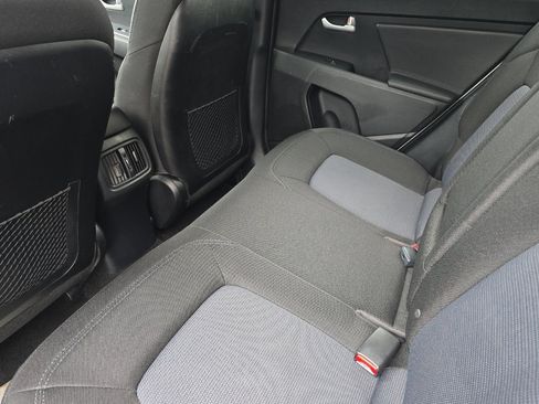 Used 2016 Kia Sportage LX AWD/4WD image 12