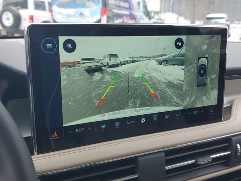 New 2026 Lincoln Corsair Premiere image 21