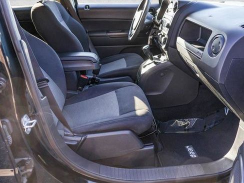 Used 2017 Jeep Patriot Sport w/ Power Value Group image 27