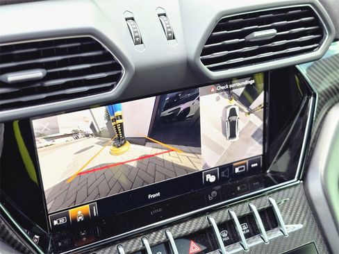 Used 2024 Lamborghini Urus Performante image 28