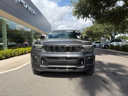 Used 2021 Jeep Grand Cherokee L Overland AWD/4WD image 2