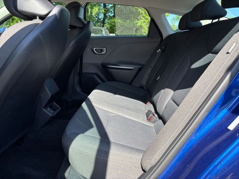 Used 2025 Kia K4 FWD image 24