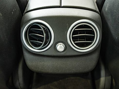 Used 2018 Mercedes-Benz C 300 4MATIC Sedan image 42
