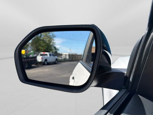 Used 2023 Ford Explorer Limited AWD/4WD image 14