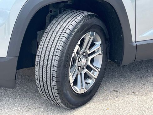 Used 2025 GMC Terrain Elevation AWD/4WD image 10