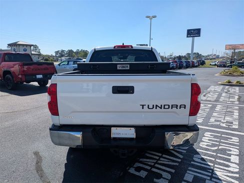 Used 2021 Toyota Tundra SR5 w/ SR5 Leather Package image 6