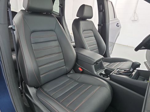 Used 2025 Honda CR-V Sport-L image 10