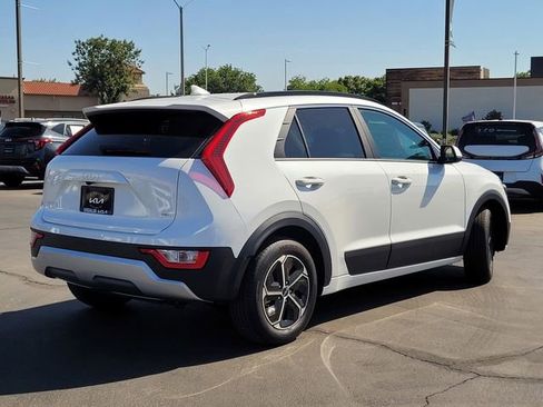 New 2026 Kia Niro LX FWD image 5