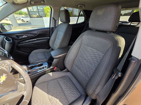 Used 2019 Chevrolet Equinox LT w/ Driver Convenience Package FWD image 34