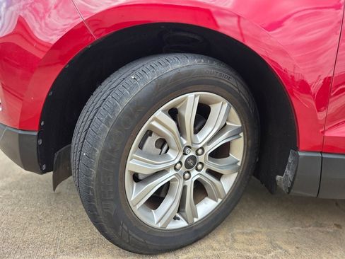 Used 2023 Ford Edge Titanium AWD/4WD image 31