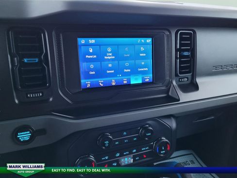 Certified 2022 Ford Bronco Black Diamond w/ Sasquatch Package image 19