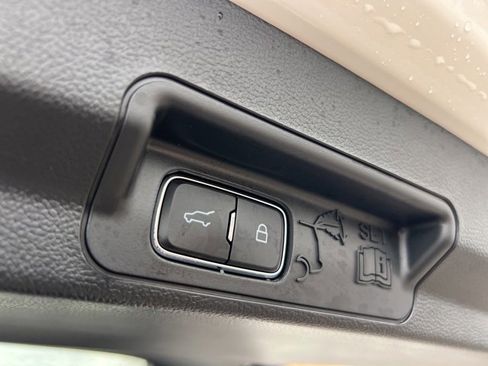 Certified 2023 Ford Explorer ST-Line w/ Class IV Trailer Tow Package image 26