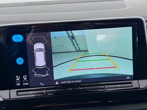 Used 2025 Volkswagen Atlas Cross Sport SEL R-Line image 15