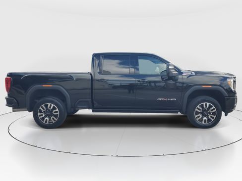 Used 2023 GMC Sierra 2500 AT4 w/ AT4 Preferred Package image 2
